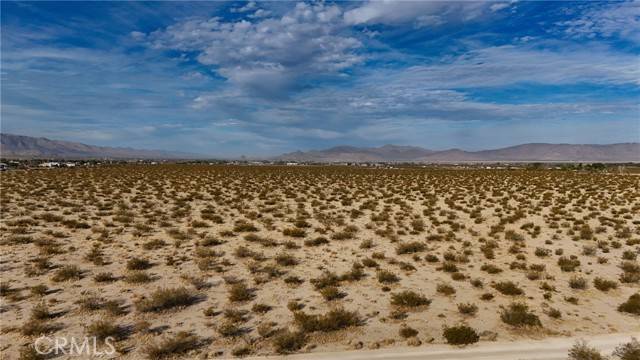 Lucerne Valley, CA 92356,712 Fairlane RD