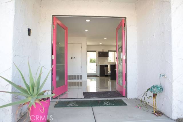 Palm Springs, CA 92262,303 E San Rafael DR