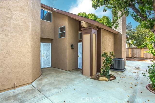 Fontana, CA 92337,11806 Rustic PL