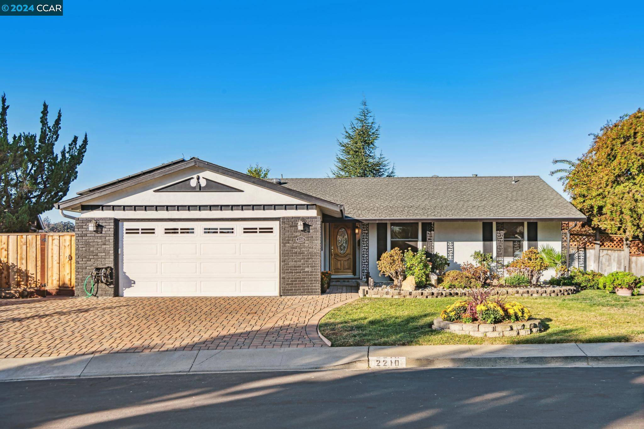 Martinez, CA 94553,2210 Arcadia PL