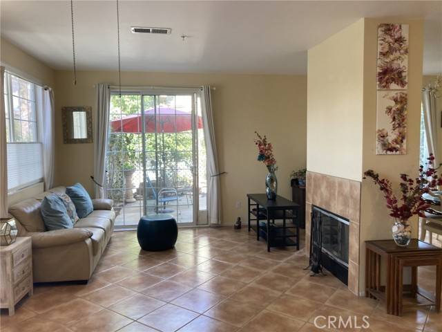 Ventura, CA 93001,712 Nocumi ST