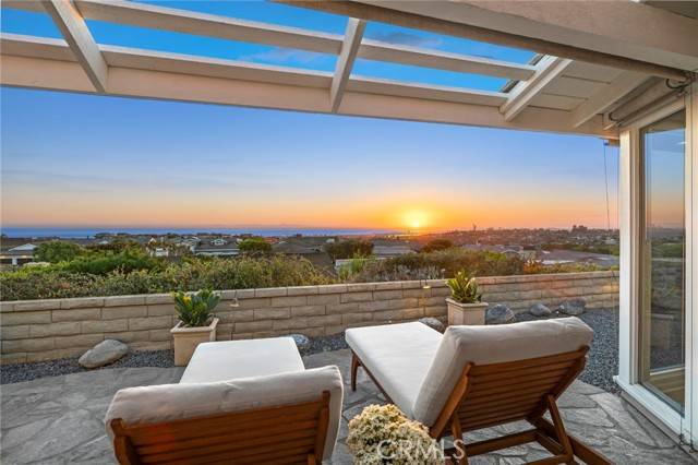 Corona Del Mar, CA 92625,1401 Seacrest DR