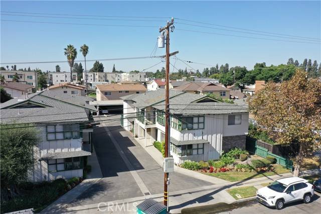 Downey, CA 90241,10611 10617 Western AVE