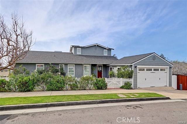 Hermosa Beach, CA 90254,955 8th PL