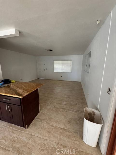 Hesperia, CA 92345,10784 Redwood AVE