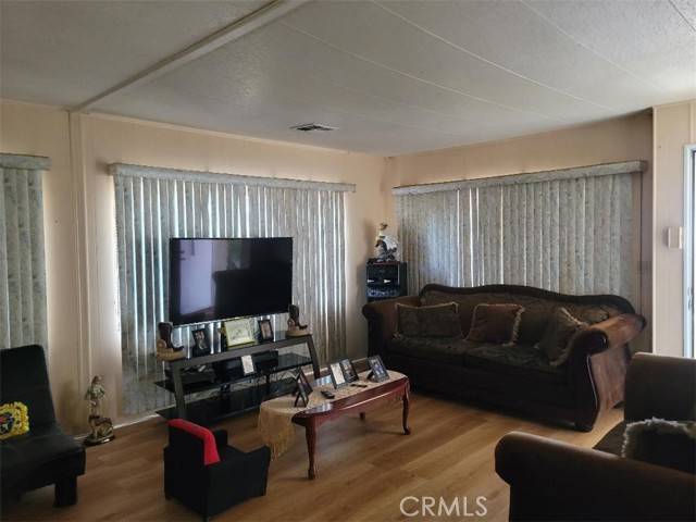 Perris, CA 92570,1390 Ann CT