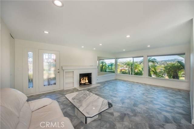 San Clemente, CA 92672,215 Monte Vista 20