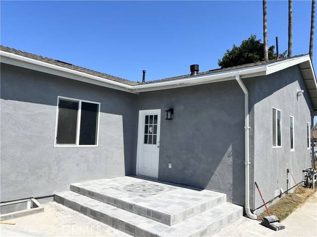 Compton, CA 90221,1820 1822 E Pine ST