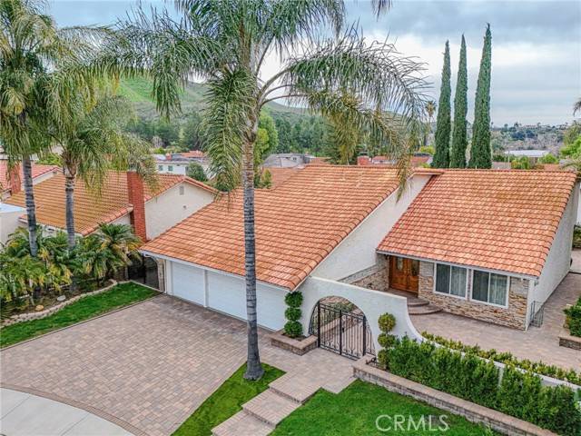 Agoura Hills, CA 91301,28926 Canmore ST