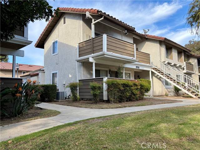 Ontario, CA 91761,3703 Country Oaks B