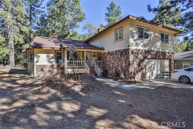 Crestline, CA 92325,22434 Waters DR