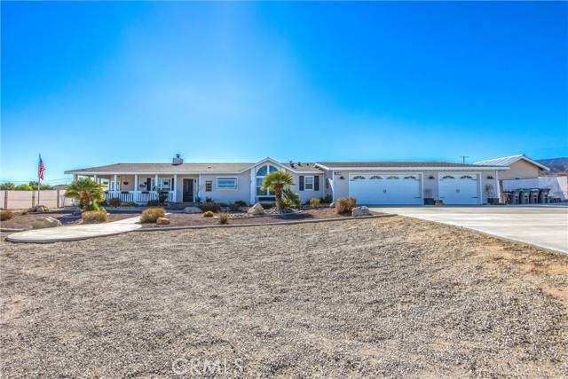 Phelan, CA 92371,3561 Percheron LN