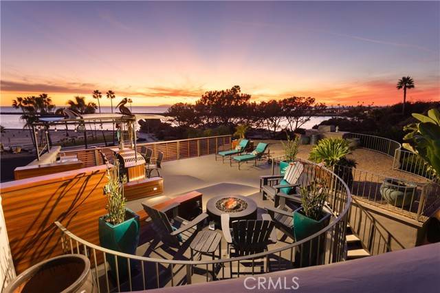 Corona Del Mar, CA 92625,2901 Ocean BLD