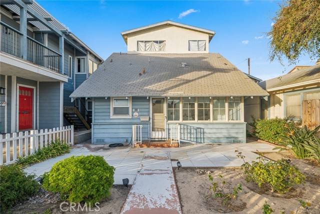 Newport Beach, CA 92661,808 W Balboa BLD