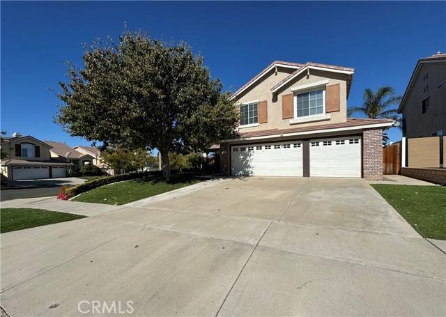 Corona, CA 92882,1067 Winthrop DR