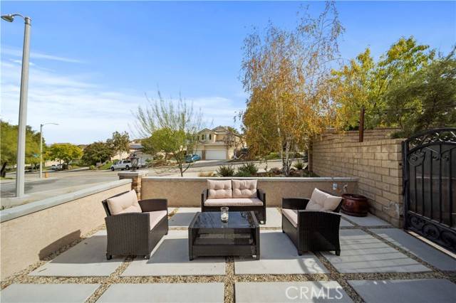 Canyon Country, CA 91387,18306 Owl CT