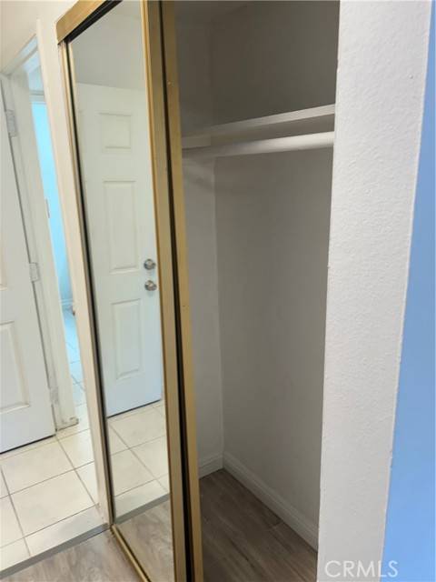 Tarzana, CA 91356,18620 Hatteras ST 272