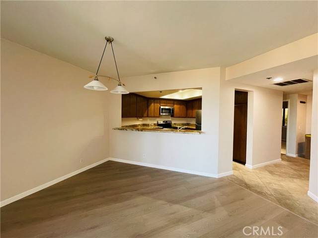 Redondo Beach, CA 90277,130 The Village 103