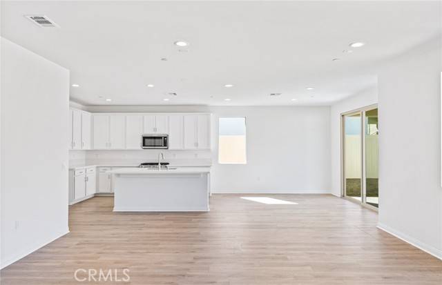 Lake Elsinore, CA 92530,4184 Larchwood LN