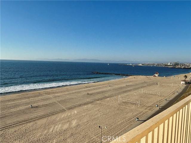 Redondo Beach, CA 90277,735 Esplanade A