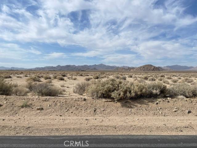 Lucerne Valley, CA 92356,0 North Side RD