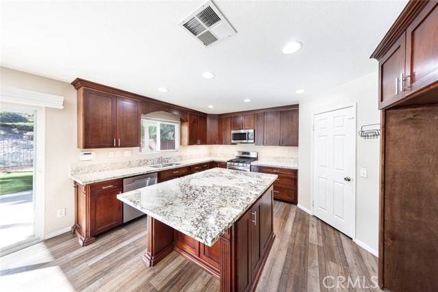 Murrieta, CA 92563,38315 Encanto RD