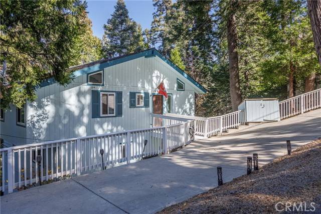 Crestline, CA 92325,899 Nesthorn DR