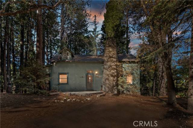 Lake Arrowhead, CA 92352,648 Crest Estates DR