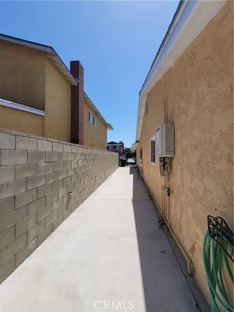 Downey, CA 90242,8743 Dorian ST