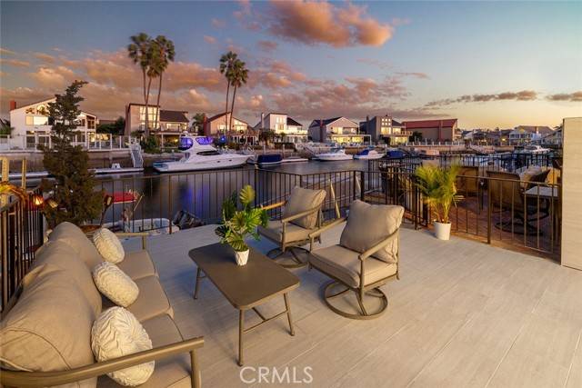 Huntington Beach, CA 92649,16084 Bonaire CIR