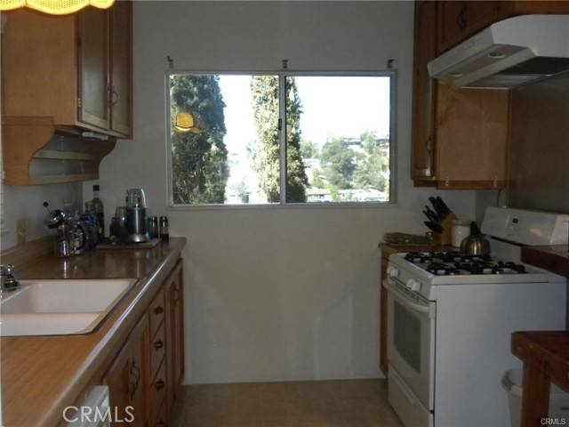 Woodland Hills, CA 91364,4345 Camello RD