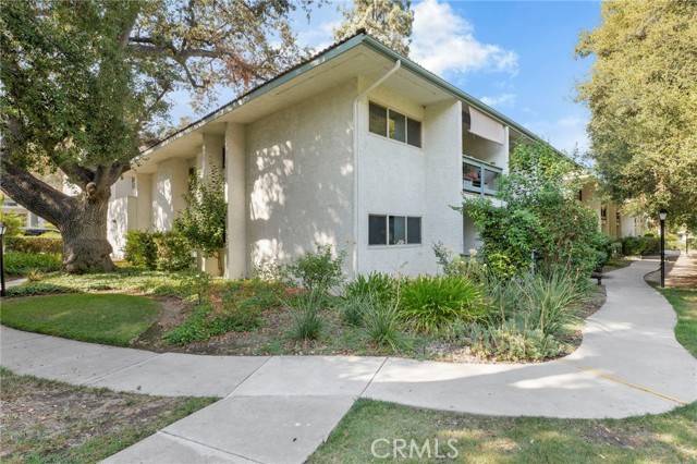 Calabasas, CA 91302,23643 Park Capri 39