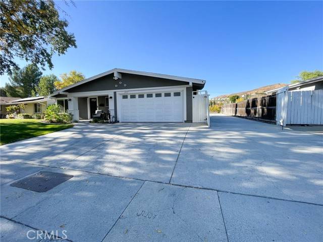 Canyon Country, CA 91351,18857 Darter DR