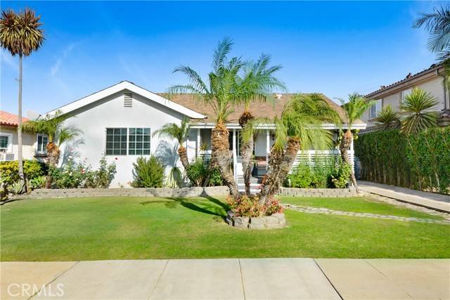 Downey, CA 90241,8445 6th ST