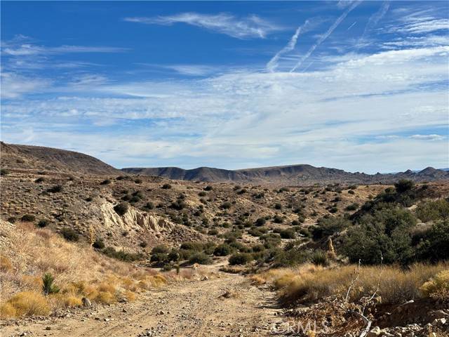 Pioneertown, CA 92268,4779 Cimarron RD