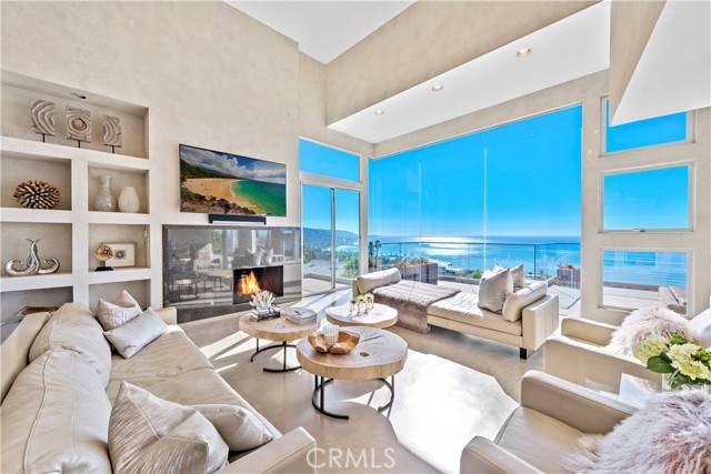 Laguna Beach, CA 92651,535 Dunnegan DR