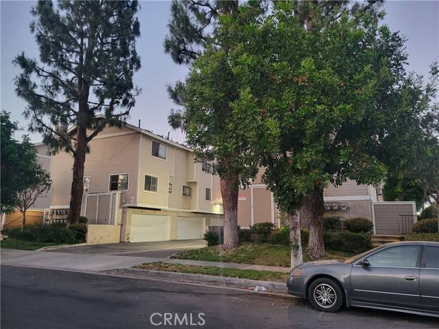 North Hills, CA 91343,8338 Woodley PL 7