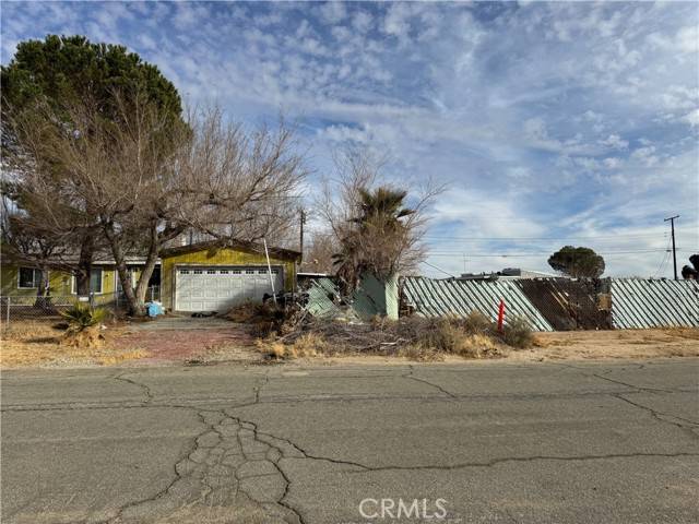 North Edwards, CA 93523,13214 Lamel St