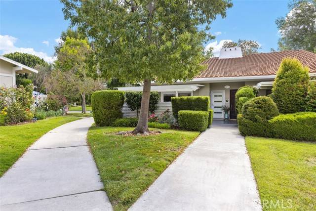 Laguna Woods, CA 92637,918 AVENIDA MAJORCA A