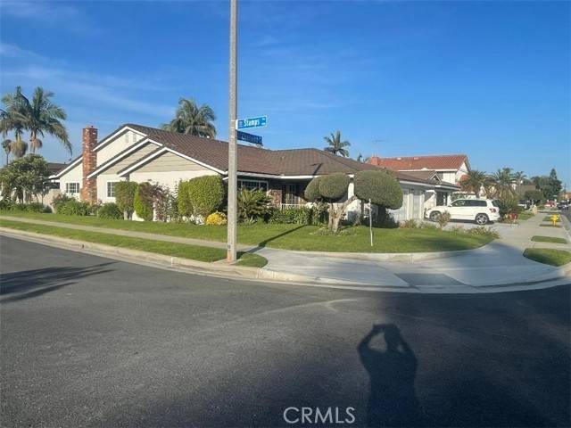 Downey, CA 90240,8349 Charloma DR