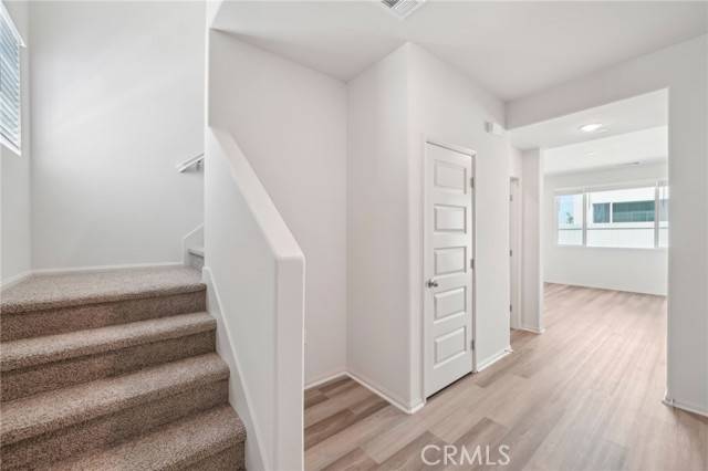 Redlands, CA 92374,2097 Bergamot ST