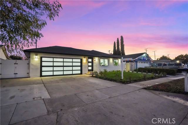 Orange, CA 92869,2350 E Delia LN