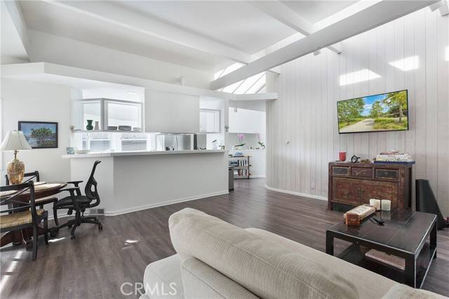 Laguna Beach, CA 92651,253 Fairview ST