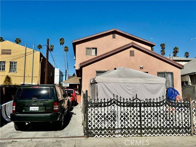 Los Angeles, CA 90011,635 E 43rd PL