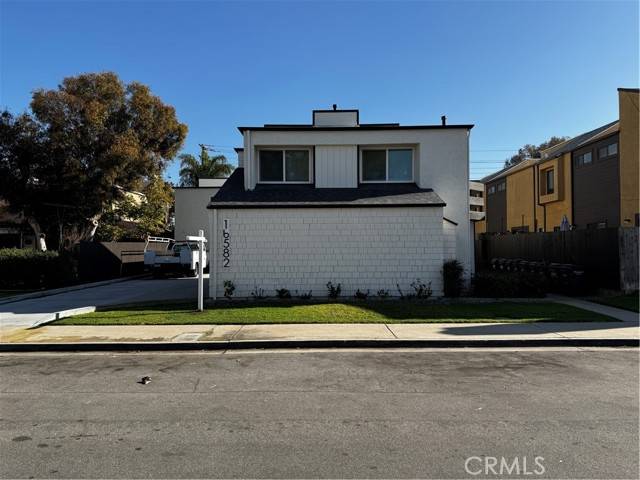 Huntington Beach, CA 92649,16582 Jib CIR 3