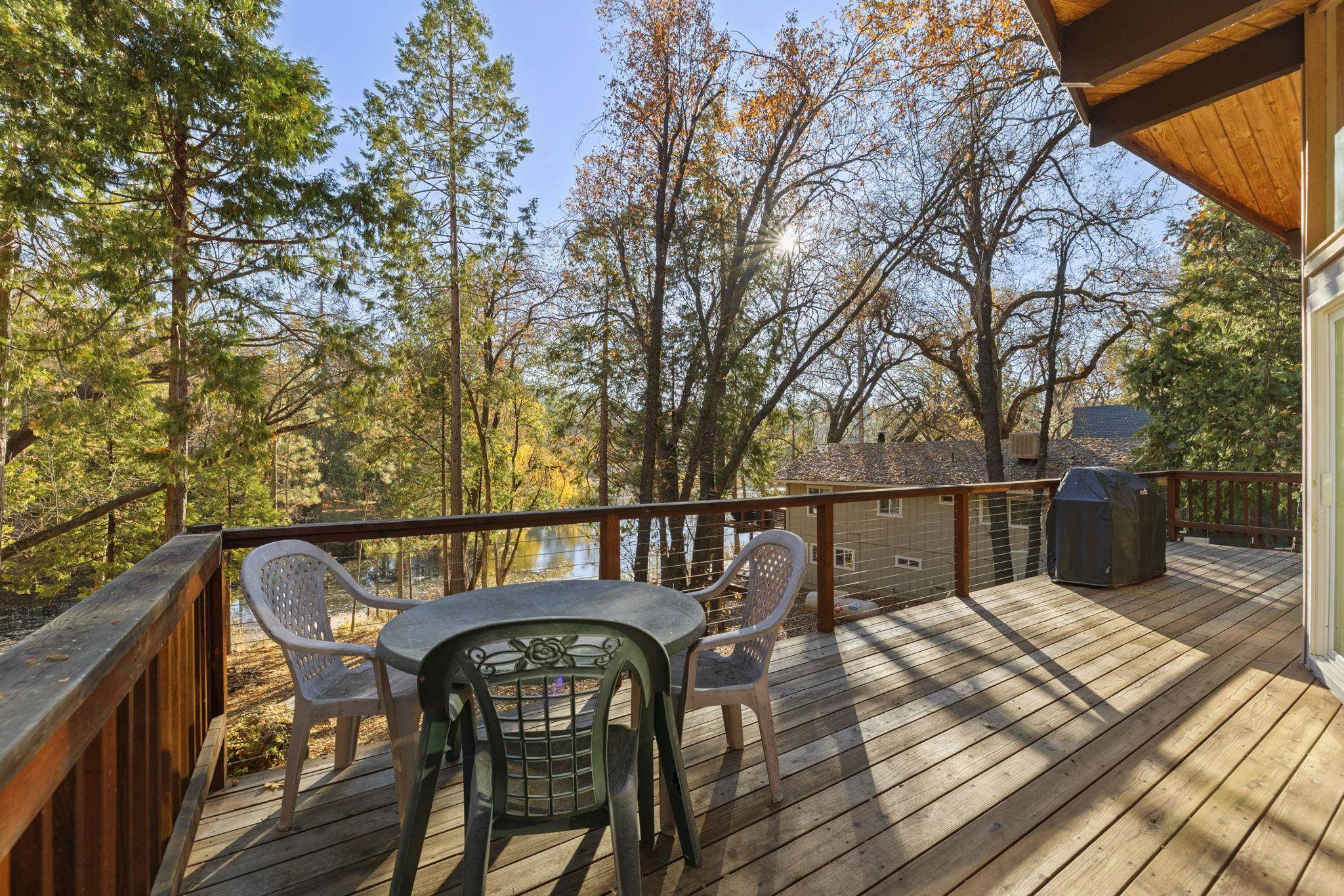 Sonora, CA 95370,21786 Crystal Lake Dr
