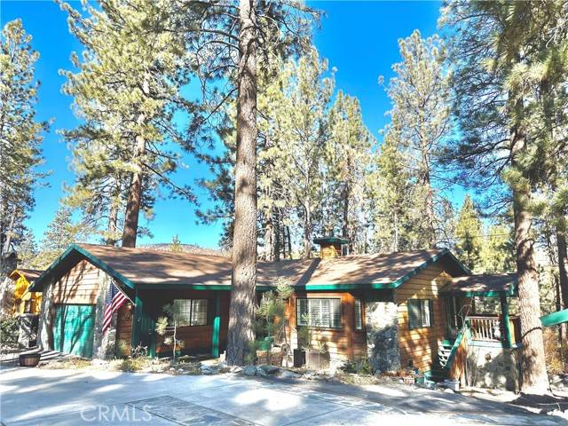 Wrightwood, CA 92397,996 Eagle RD