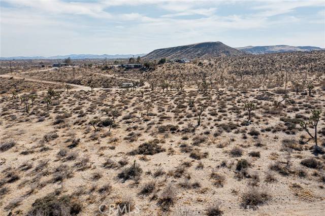 Yucca Valley, CA 92284,55625 Luna Vista LN