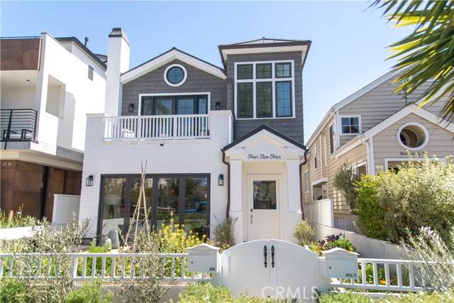 Corona Del Mar, CA 92625,424 1/2 Marguerite AVE