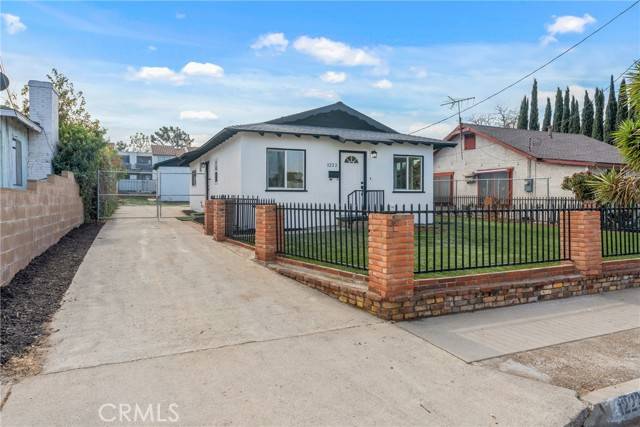 Corona, CA 92882,1222 E ST